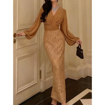 Elegant French-Style Gentle Temperament Lantern Sleeve V-Neck Lace Dress for Women, Slim Fit, Waist-Cinching, Bodycon Long Dress