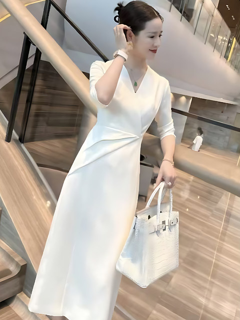 Mijie 2025 Autumn New Fashionable Age-Reducing White Dress for Women, Elegant, Stylish, Versatile, Slimming Long-Sleeve Dress
