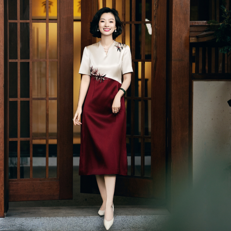 Yu Xizi/[Red Oriental] Heavy Acetate Bamboo Leaf Embroidery Patchwork Mother's Dress/Cqtj018