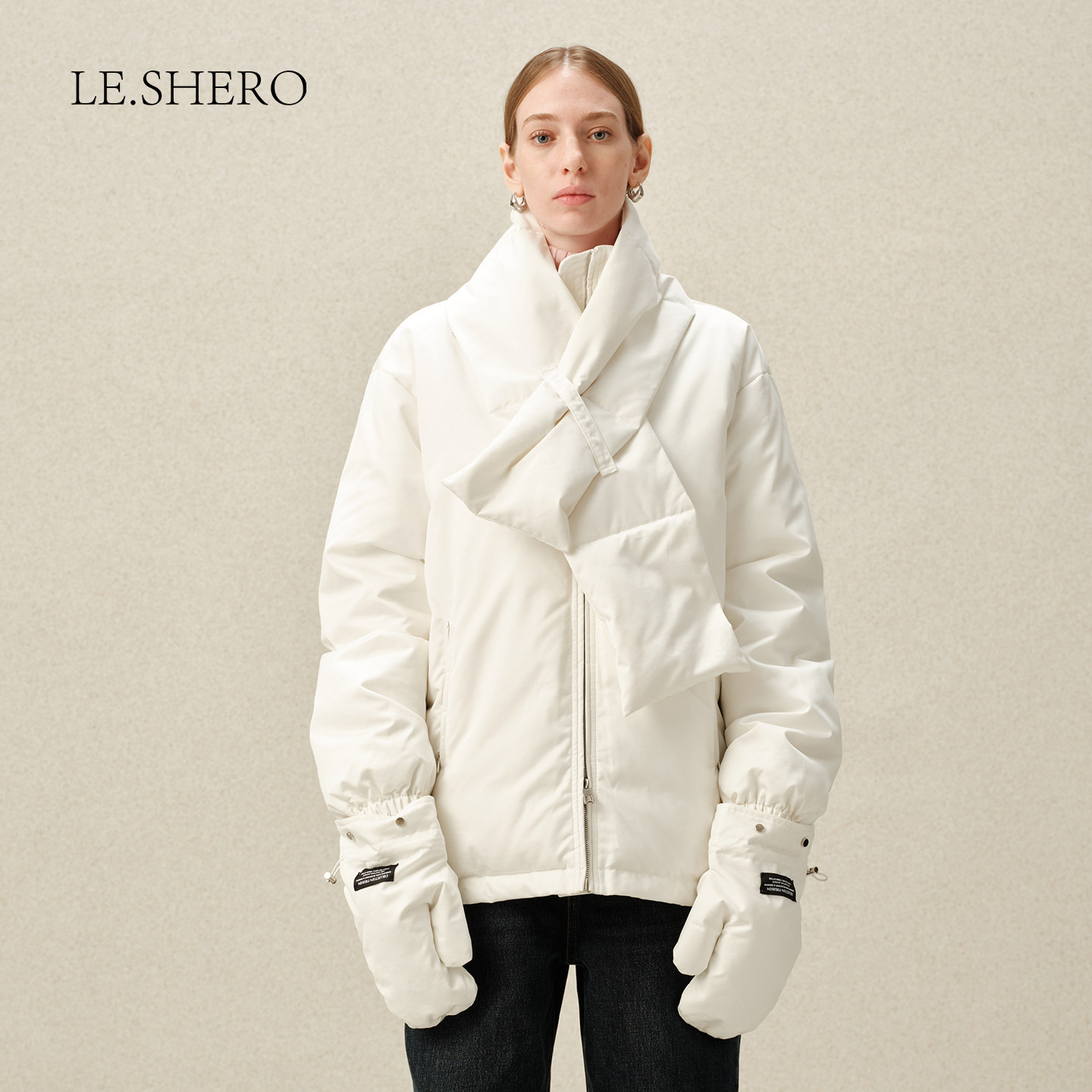 LE.SHERO原創設計中款鴨絨時尚配搭圍巾手套羽絨服