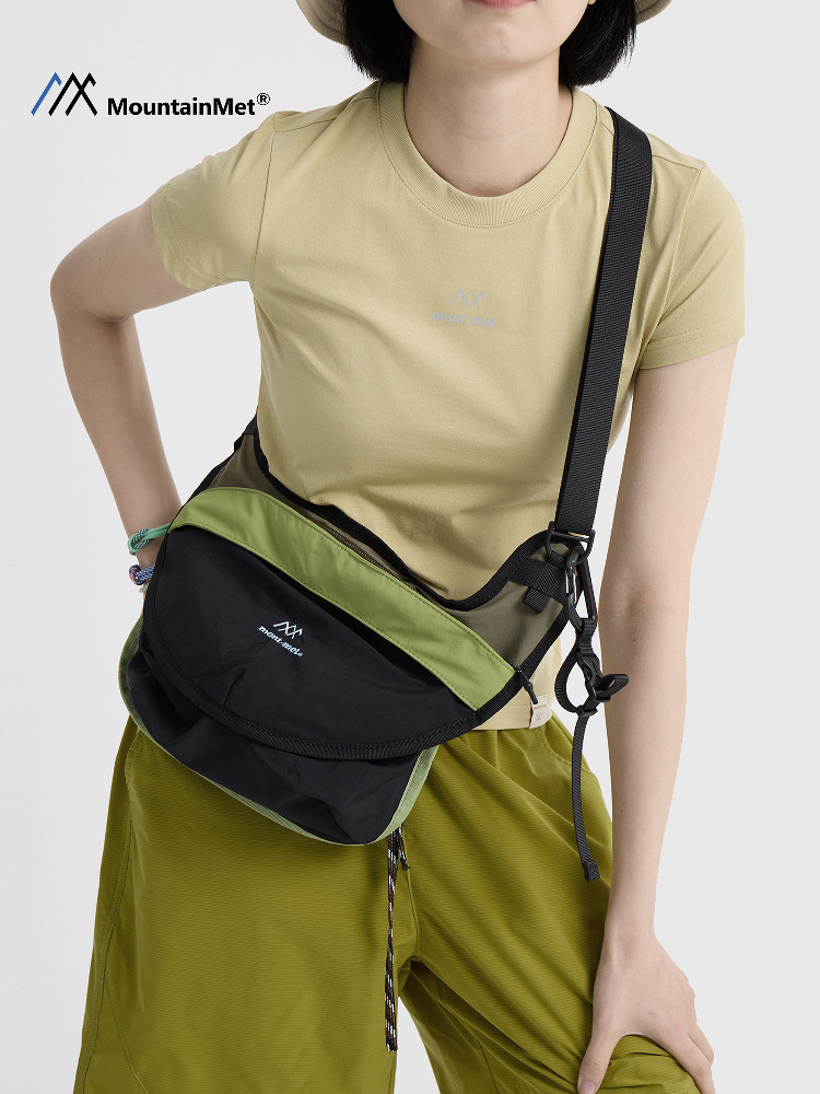 Mountainmet Outdoor Fashion Versatile Shoulder Bag Large Capacity Crossbody Bag Casual Sports Tennis Bag for Men and Women