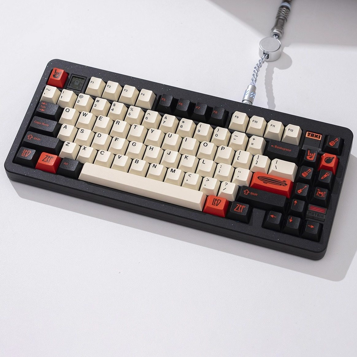 Matrix mrtaxi 75 mechanical keyboard - black gold legend A must-have ...