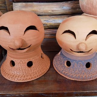 Stoneware smiling face pendant courtyard manor landscape ornament air pineapple plant planting decoration