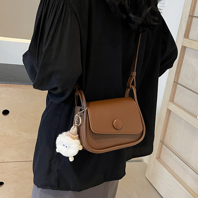 Super Popular Women's Bag 2025 New Trendy Spring/Summer Vintage Small Square Bag Fashionable Niche Versatile ins Shoulder Crossbody Bag
