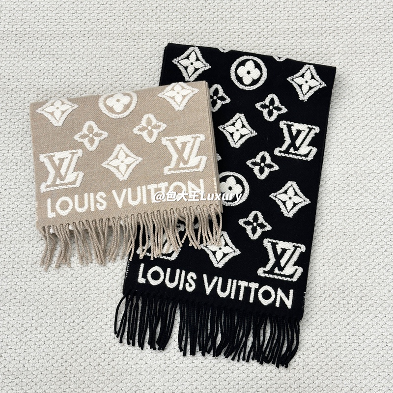 Louis Vuitton New Model Lv 3D Embossed Logo Sheep Wool Tassel Scarf Shawl M90816