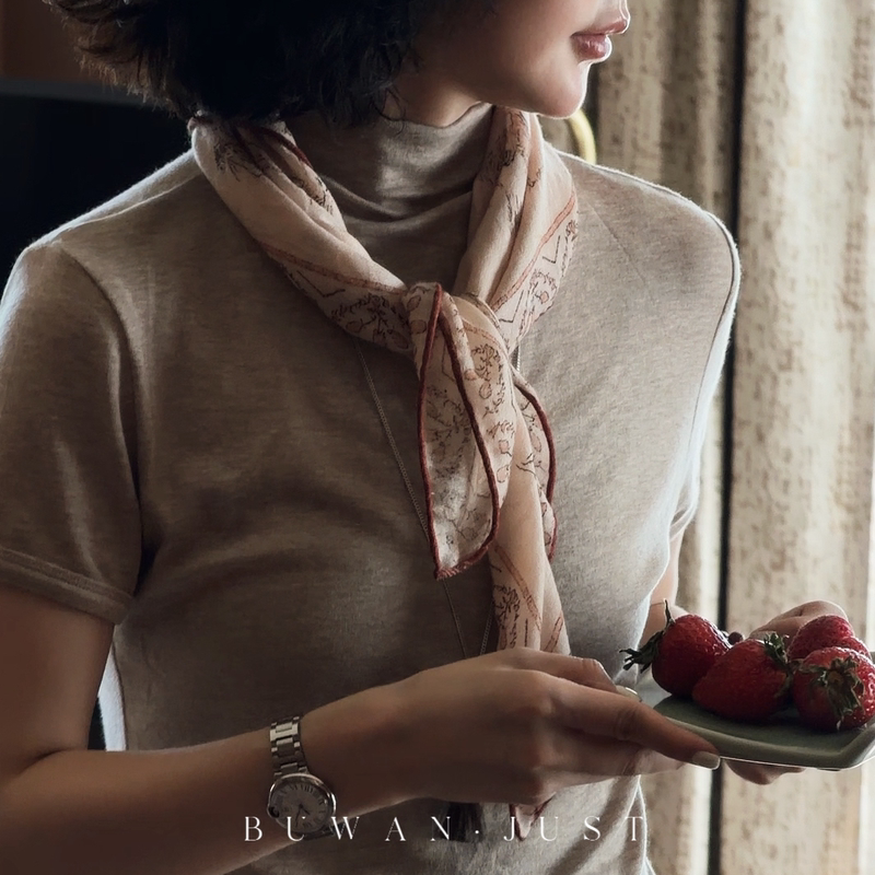 Buwanjust High-End Early Spring Contrasting Color Trimmed All-Wool Slightly Sheer, Flowing, Soft and Comfortable Square Scarf B2627