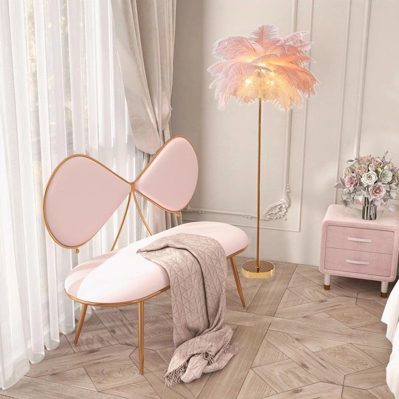 Feather Floor Lamp French Style ins Girly Internet Celebrity Ostrich Feather Living Room Bedroom Bedside Lamp Romantic Atmosphere Standing Lamp Feather Floor Lamp French Style ins Girly Internet Celebrity Ostrich Feather Living Room Bedroom Bedside Lamp Romantic Atmosphere Standing Lamp