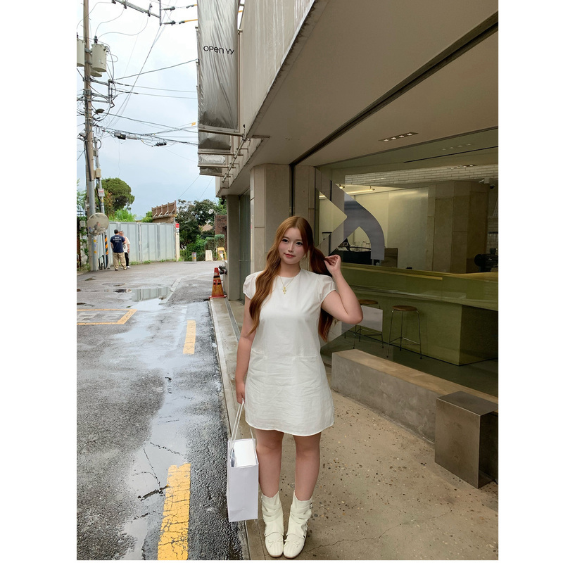 Yiiiiingy【Nana's Style】White Doll Collar Pumpkin Sleeve Dress Loose Plus Size Waist-Cinching Short Dress