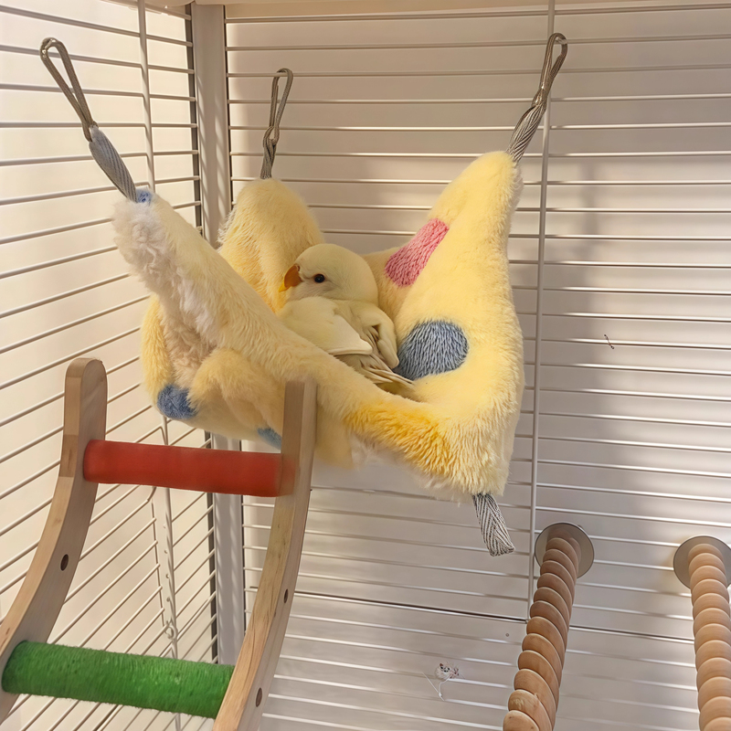 Special Small Quilt for Parrots to Keep Warm in Winter, Hanging Hammock Sleeping Bag, Parrot Supplies, Thickened Furry Sleeping Nest