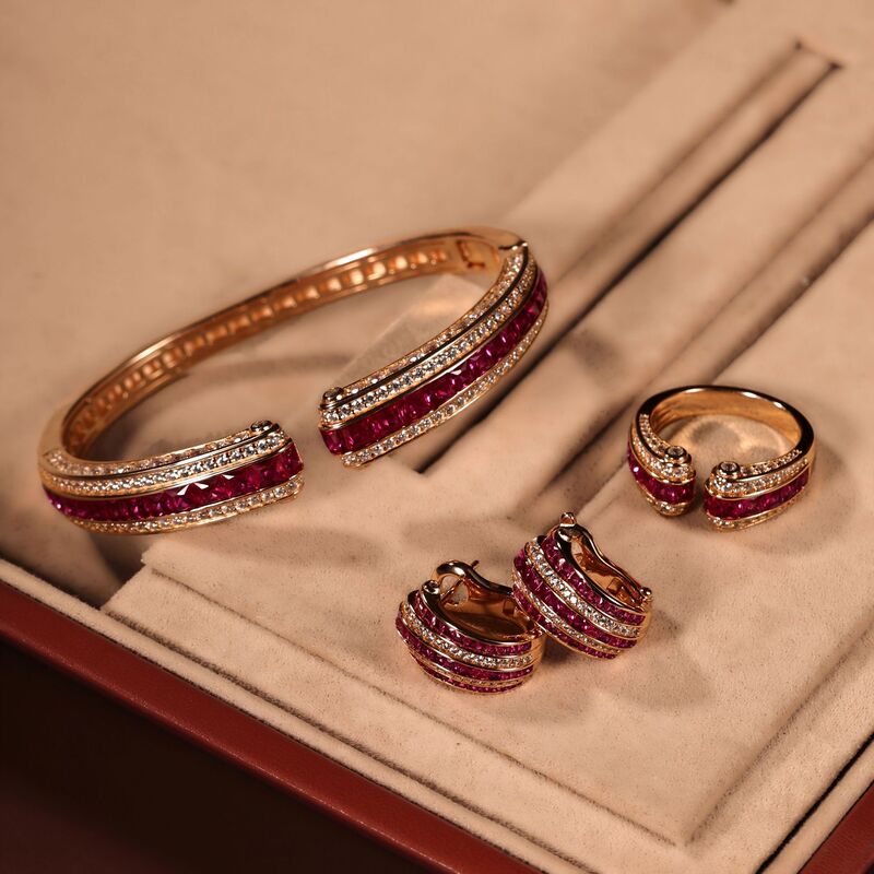 Ruby Princess-Cut Bracelet and Gemstone Set for Women, High-End Fashion, Light Luxury, Vintage Style