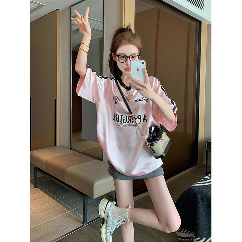 Pink Letter V-Neck Short-Sleeved T-Shirt for Men and Women, New Summer Style, Loose Casual Sports Style Jersey Design Top Pink Letter V-Neck Short-Sleeved T-Shirt for Men and Women, New Summer Style, Loose Casual Sports Style Jersey Design Top