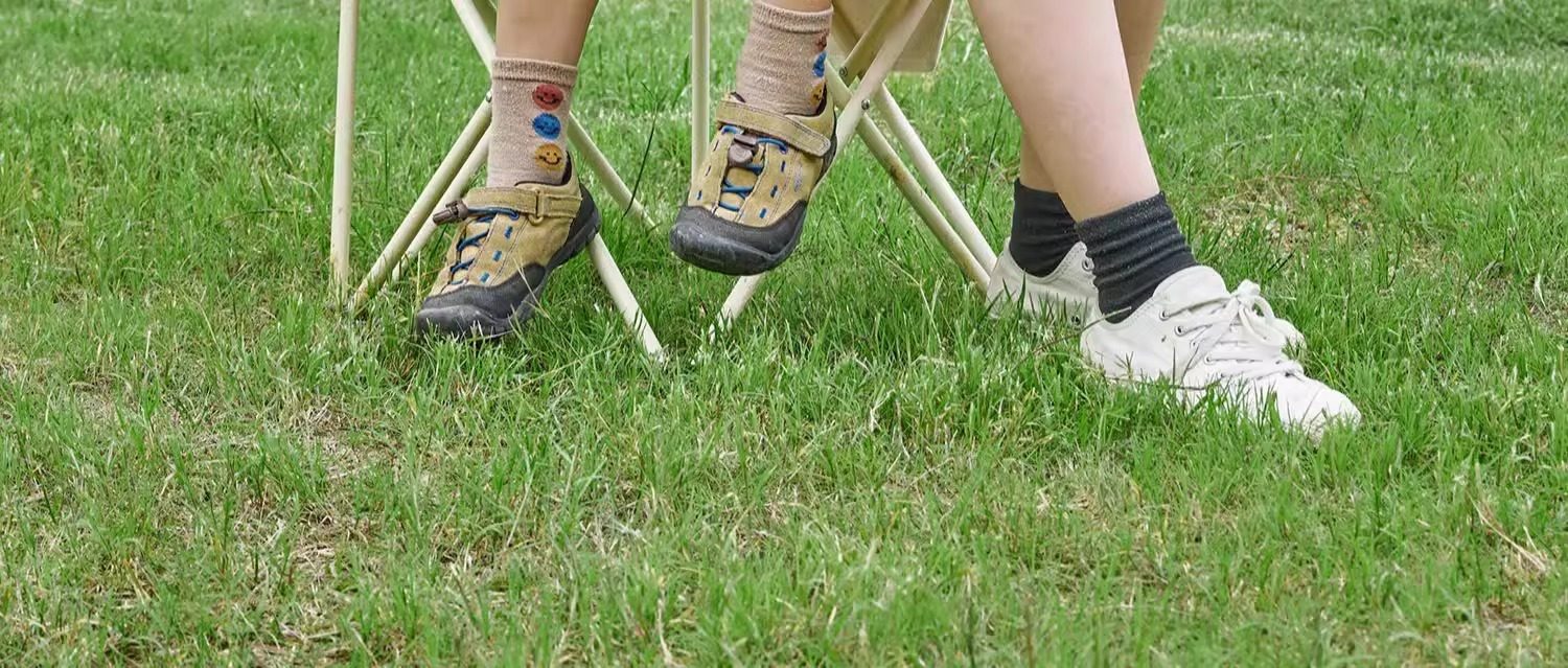 На открытом воздухе складной стул сверхлегкий Может портативный кемпинг стул Арт -эскиз стул рыбалка спинка Стул панель табуретка мазари 野未 