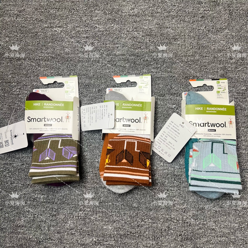 Smartwool Musical Note Style Mid-Calf Merino Wool Socks for Men and Women, Warm and Shock-Absorbing Terry Bottom Hiking and Mountaineering Socks