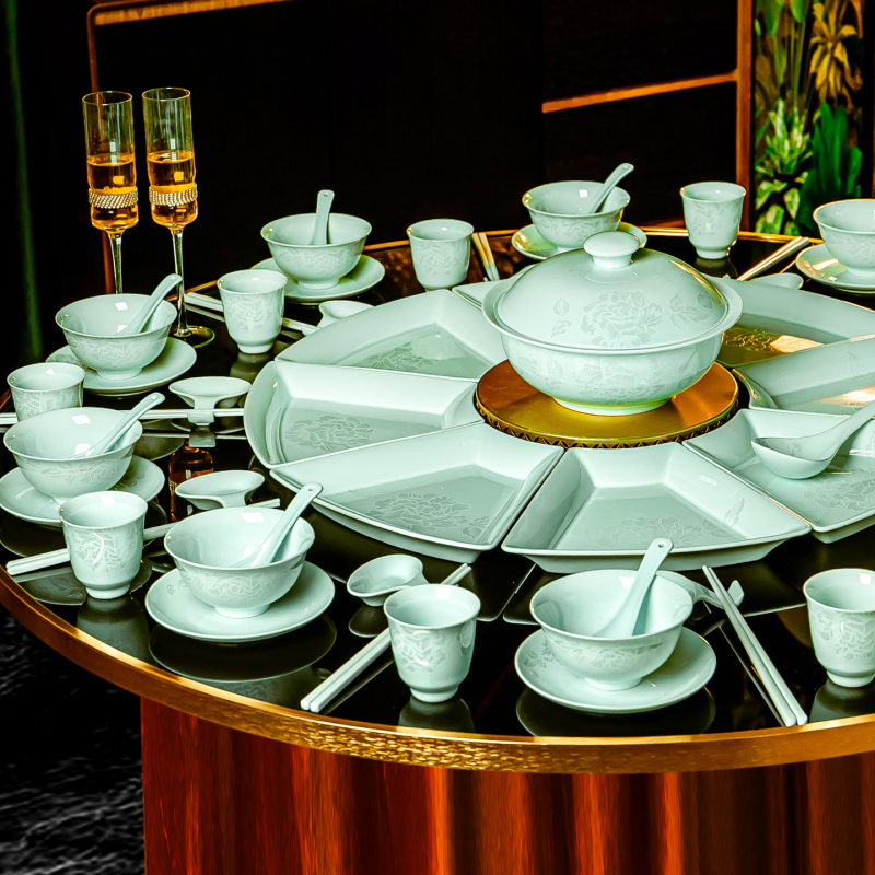 Jingdezhen High-Temperature Underglaze Colored Chinese-Style Celadon Fan-Shaped Round Table Dinnerware Set for Home Use, Housewarming Gift