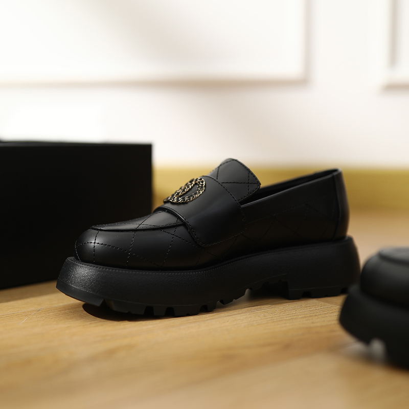 Made in Guangdong! Classic Chanel-Style Quilted Loafers with Open Edges, Genuine Leather, Ultra-Light Thick Soles, Slip-On Women's Shoes Made in Guangdong! Classic Chanel-Style Quilted Loafers with Open Edges, Genuine Leather, Ultra-Light Thick Soles, Slip-On Women's Shoes