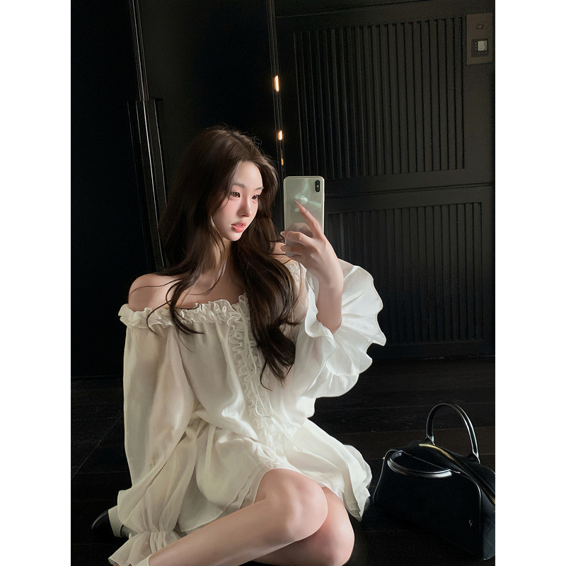 Oyff Fanfan Is Here【Blue*Azure】Off-Shoulder White Shirt Dress for Women with Ruffle Design and Exposed Shoulders Oyff Fanfan Is Here【Blue*Azure】Off-Shoulder White Shirt Dress for Women with Ruffle Design and Exposed Shoulders