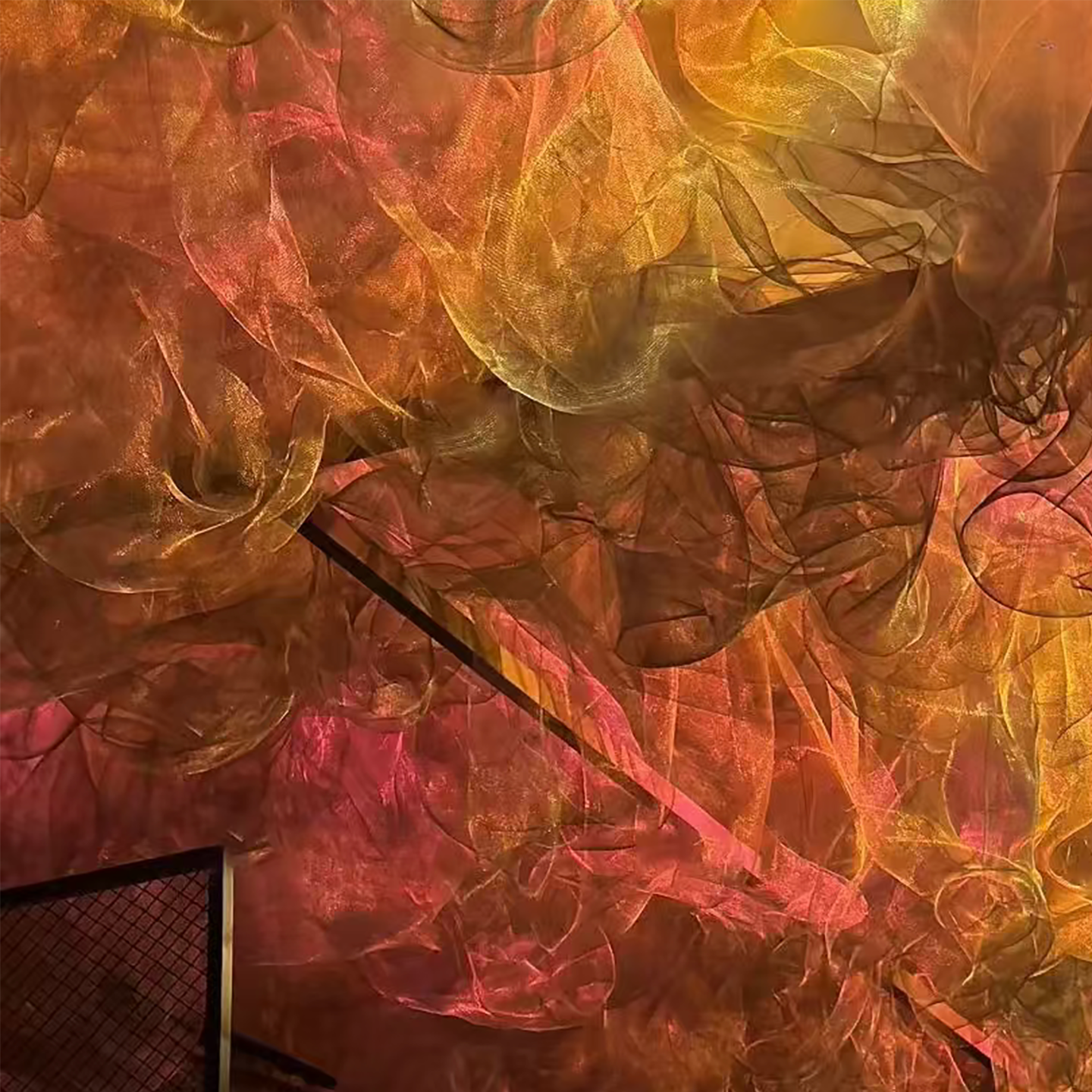 Metal Cloud Mist Mesh Multi-Color Malleable Hardened Steel Wire Mesh Designer Fabric Wedding Material Background Decoration Net