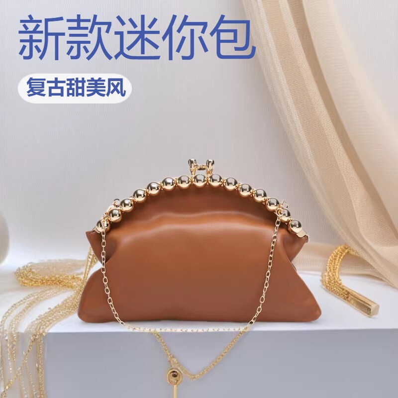 Hot-Selling Women's Bag, New Style Gold Metal Chain Shell Bag, Hand-Held Crossbody Bag