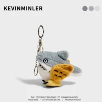 Брелок с резьбой в виде акулы