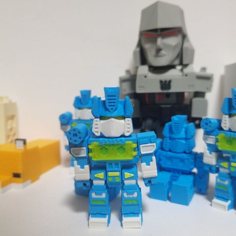 3D Printed Jointed Movable Robot with Sound Effects, No Assembly Required, Keychain, Car Pendant, Ornament, Toy