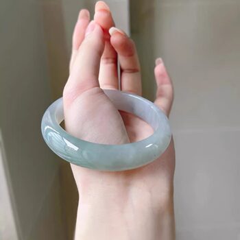 Inuyu jade bracelet