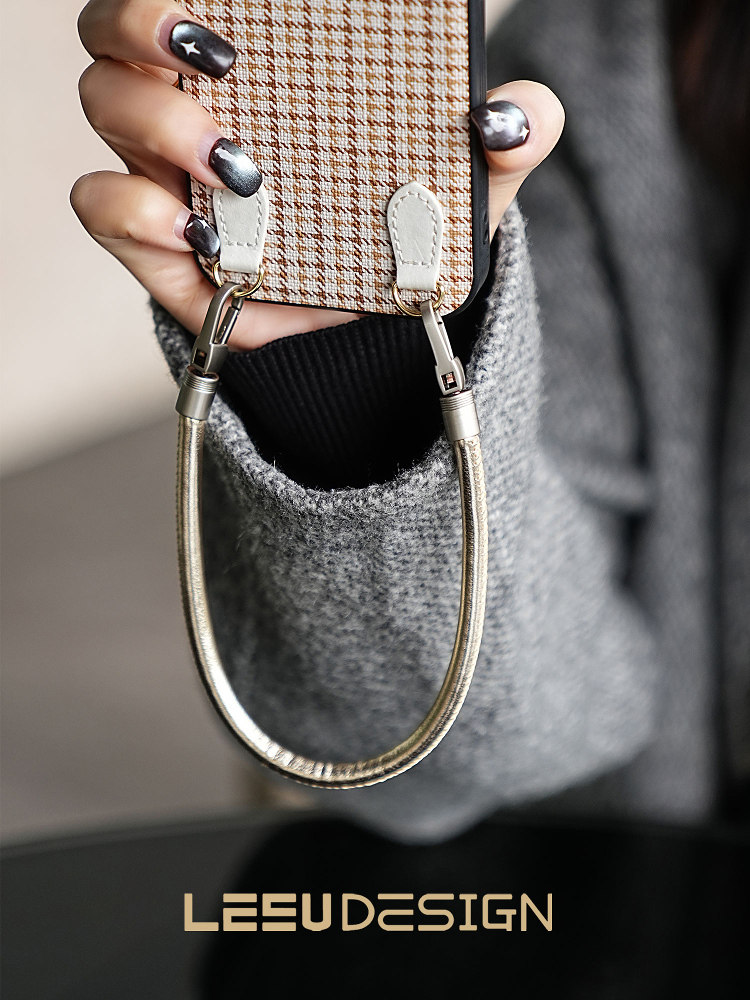 Leeu Design 6mm Liquid Leather Wrist Phone Lanyard Short Portable Double Buckle Phone Chain Outdoor Anti-Lost Wrist Chain Simple and Versatile