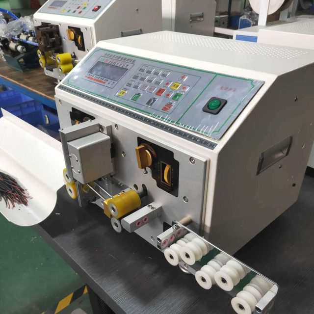 Source manufacturer direct supply wire harness stripping machine Wire stripping machine Computer wire cutting machine High-speed wire cutting machine