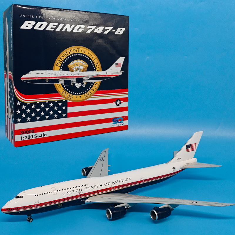 1:200 American Airlines B747-8 Passenger Aircraft 30000 Alloy Aircraft Landing Gear Magnetic Detachable Sq 1:200 American Airlines B747-8 Passenger Aircraft 30000 Alloy Aircraft Landing Gear Magnetic Detachable Sq