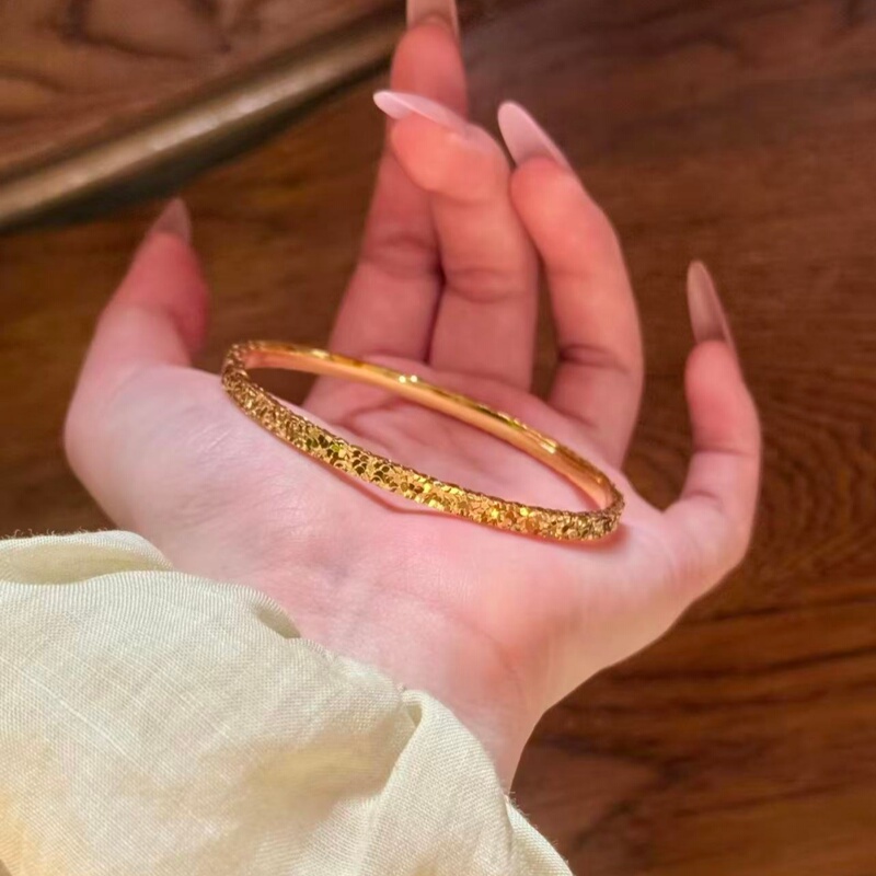 Kachunshi Simulated Gold Sparkling Three-Sided Crushed Ice Bracelet for Women, High-End Bracelet, Gift for Girlfriend, Solid and Fashionable Kachunshi Simulated Gold Sparkling Three-Sided Crushed Ice Bracelet for Women, High-End Bracelet, Gift for Girlfriend, Solid and Fashionable