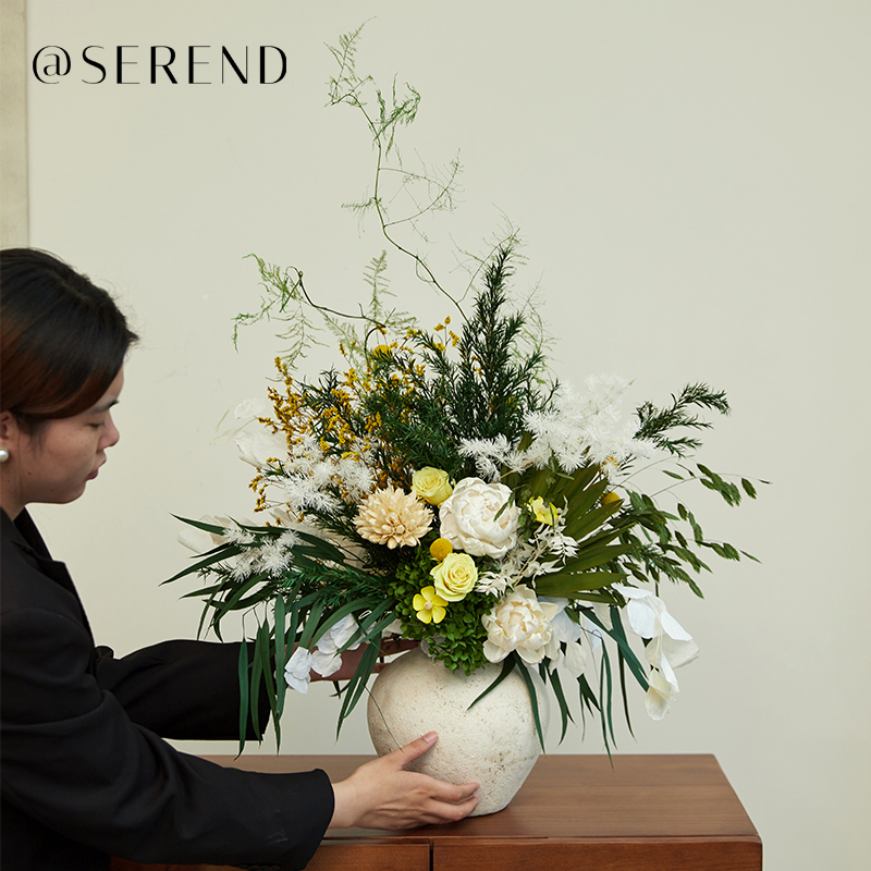 Flower Fields and Summer Dried Flowers, Eternal Flowers, White and Yellow Roses, Hydrangea Bouquets, High-Value and High-End Home Decorations