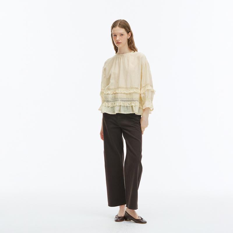 Nw8 0En《Wait for Dusk》Mulberry Silk Cotton Round Neck Embroidered Lace Patchwork Blouse with Ruffled Long Sleeves Nw8 0En《Wait for Dusk》Mulberry Silk Cotton Round Neck Embroidered Lace Patchwork Blouse with Ruffled Long Sleeves