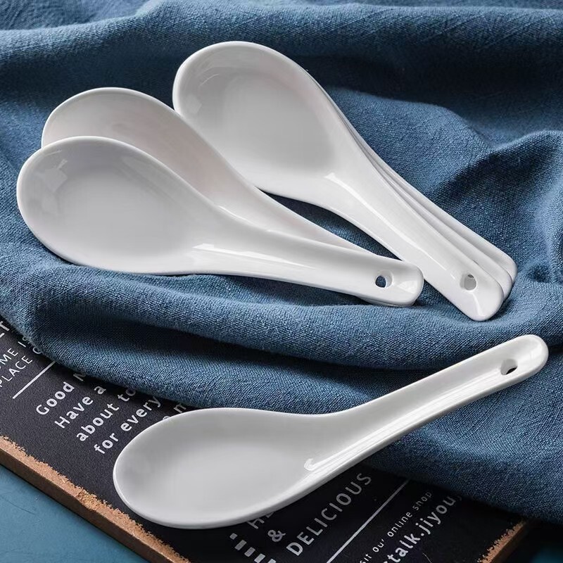White Ceramic Flat-Bottomed Soup Spoon, Hotel Tableware, Comfortable Grip, Household Spoon
