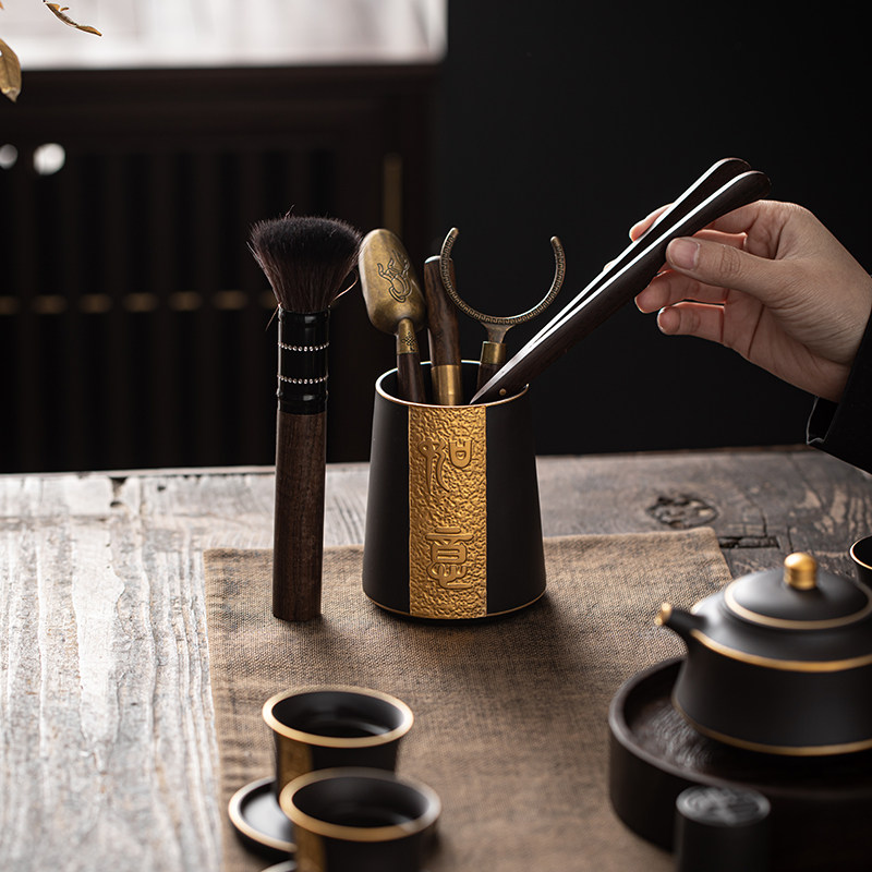 2025 New Model Gilt Purple Clay Tea Set, Chinese-Style Household Light Luxury High-End Original Mineral Teapot, Gaiwan, Tea Tray Gift Set