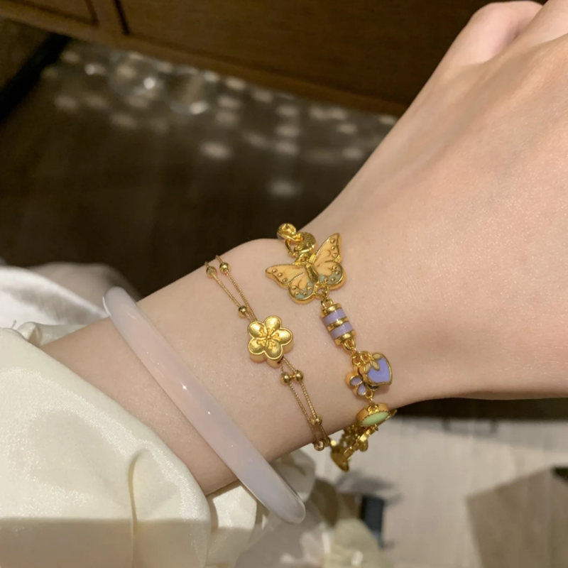 New Chinese Style Antique Gold Color Burnt Blue Butterfly Bracelet, Retro Light Luxury Design, High-End Enamel Bracelet, Elegant Bracelet New Chinese Style Antique Gold Color Burnt Blue Butterfly Bracelet, Retro Light Luxury Design, High-End Enamel Bracelet, Elegant Bracelet