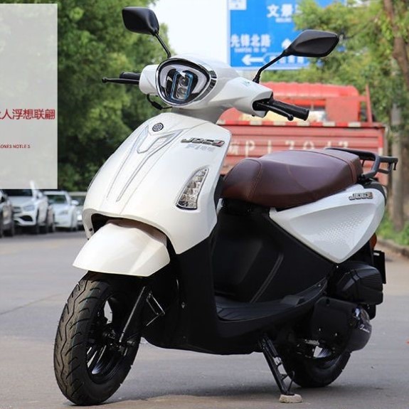 国产全新巧格款125cc电喷踏板摩托车解析:国四排放可上牌的多功能休闲车