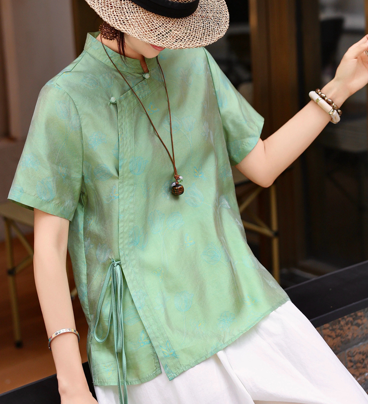 Silk Shimmering Brocade Short-Sleeved Top for Women, Summer, Light and Breathable Silk Shimmering Brocade Short-Sleeved Top for Women, Summer, Light and Breathable