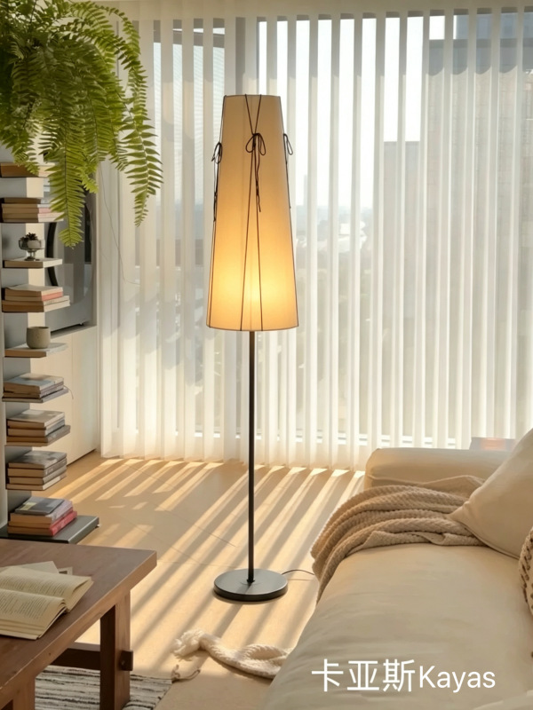 French-Style Vintage Creative Bow Floor Lamp for Bedroom, Living Room, Sofa Side Decorative Lamp, Wabi-Sabi Style Fabric Atmosphere Lamp