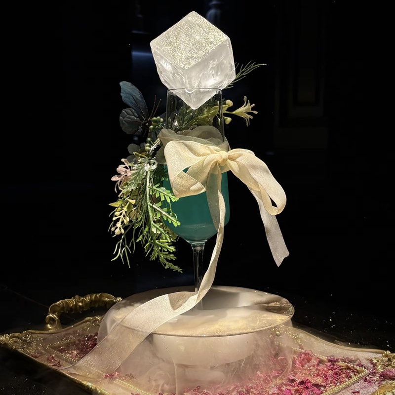 Cocktail Glass Flower Decoration, Same Style as the Bar, High Aesthetic Value, Creative Cup Decoration, DIY Bartending Butterfly Ornament