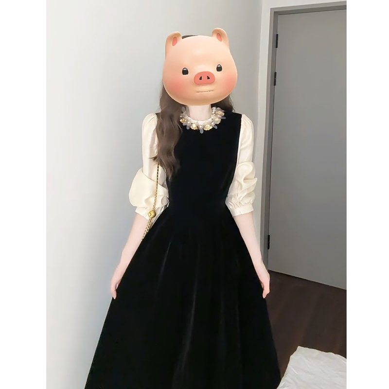 Miu Series Elegant Color-Blocked Long-Sleeve Velvet Dress for Women, Autumn and Winter, High-End and Stylish, Paired with a Black Waist-Cinching Long Dress Miu Series Elegant Color-Blocked Long-Sleeve Velvet Dress for Women, Autumn and Winter, High-End and Stylish, Paired with a Black Waist-Cinching Long Dress