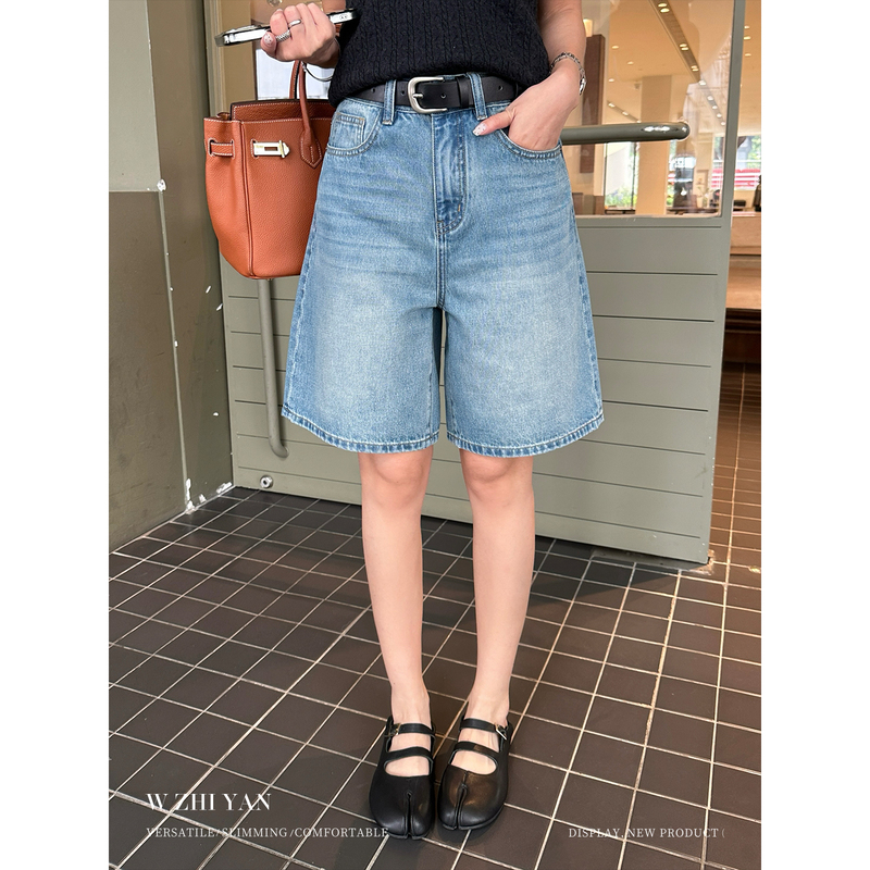 Wang Zhiyan Retro Washed Light Blue High-Waisted Denim Shorts for Women, Summer Loose Fit, Slimming, Versatile Mid-Length Shorts