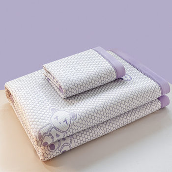 Class a hot iced bean dough sheet three-piece set machine washable iced silk mat cartoon jacquard air conditioning mat