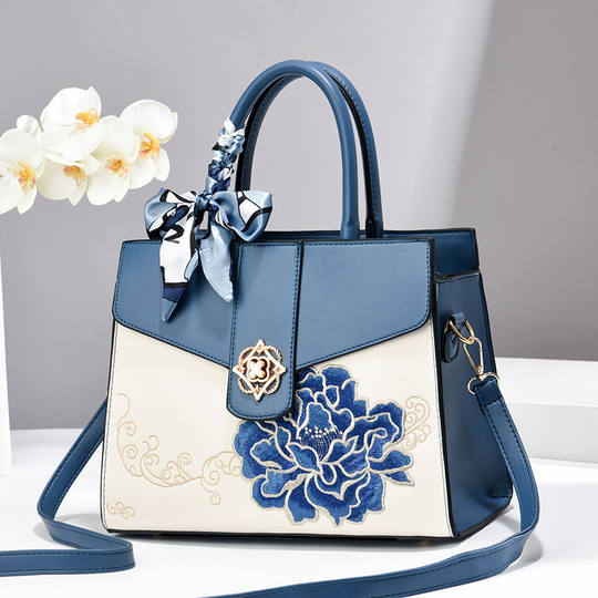 国潮牡丹刺绣轻奢新款手提包大气妈妈包大容量礼物中年单肩斜挎包
