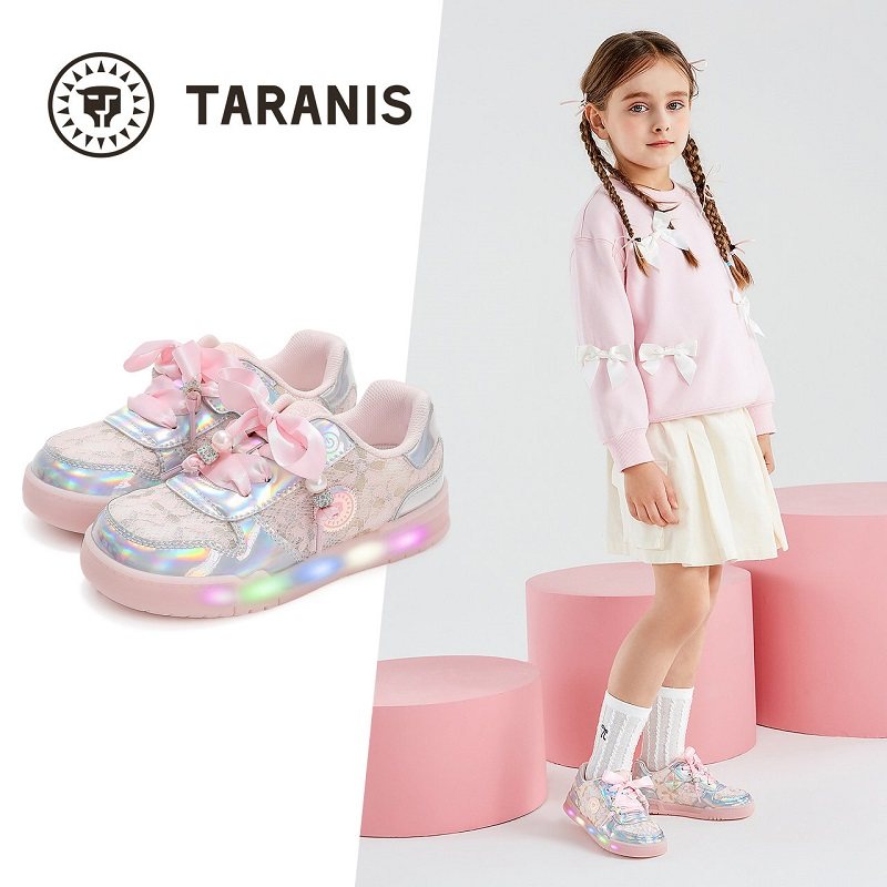 春季新款儿童闪灯鞋子女童运动发光鞋公主鞋