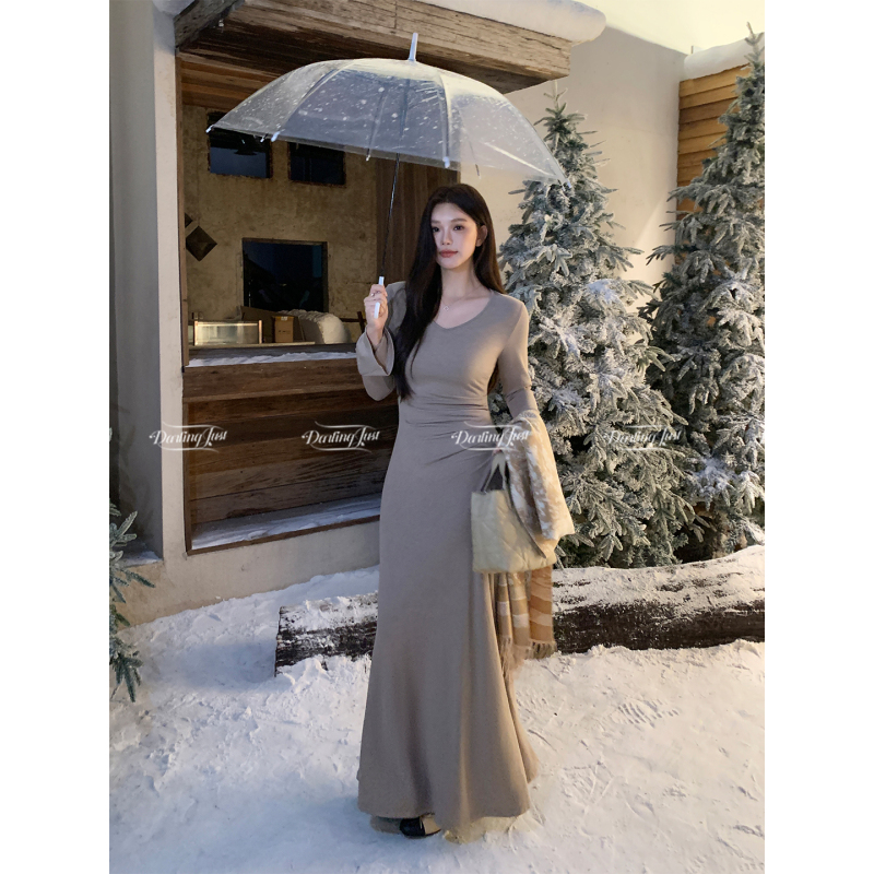 Darlingjust Xiaoyedundun [Slim Waist Trap] V-Neck Knitted Dress for Women, Fleece-Lined and Thickened, Slim-Fit Long Dress