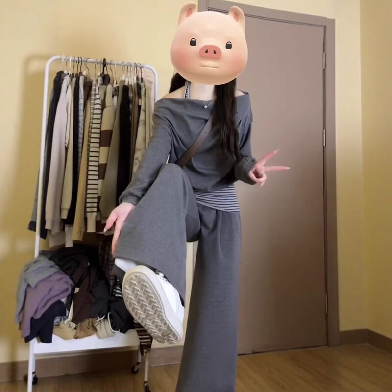 High-End Sports Suit for Women in Autumn, Slimming, Fashionable, Loose-Fitting, Korean-Style Fake Two-Piece Sweatshirt, Wide-Leg Pants, Casual Two-Piece Set High-End Sports Suit for Women in Autumn, Slimming, Fashionable, Loose-Fitting, Korean-Style Fake Two-Piece Sweatshirt, Wide-Leg Pants, Casual Two-Piece Set