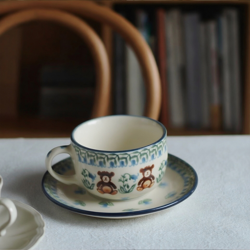 Polish Vintage Style Bear Coffee Cup and Saucer Ceramic Retro Lily of the Valley Latte Art Cup Afternoon Tea Cup and Saucer Souvenir Gift Polish Vintage Style Bear Coffee Cup and Saucer Ceramic Retro Lily of the Valley Latte Art Cup Afternoon Tea Cup and Saucer Souvenir Gift