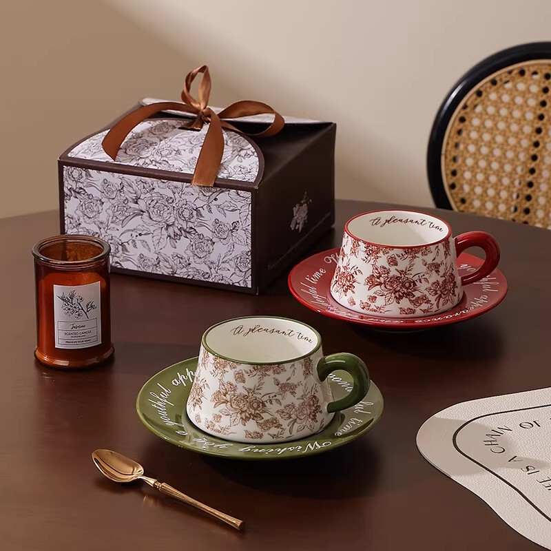 Lnpl Retro Coffee Cup and Saucer Set as a Gift, High-Value Cup Gift Box, Couple Afternoon Tea Cup and Saucer Set