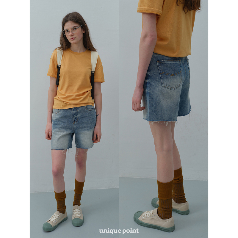 Unique Point Distressed Raw Hem Denim Blue Mid-Length Pants for Women, Niche Design, Street Style, Loose-Fitting Jeans Unique Point Distressed Raw Hem Denim Blue Mid-Length Pants for Women, Niche Design, Street Style, Loose-Fitting Jeans