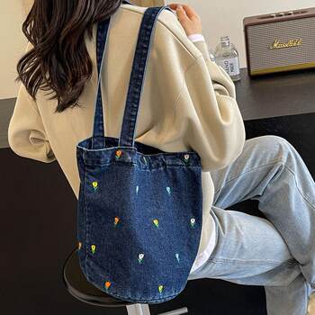 Recommended embroidered denim bucket bag xia da