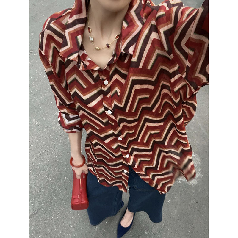 Basel Gallery Breathable Retro Geometric Color Block Striped Ramie Shirt for Women, Loose and Casual, Niche Top Basel Gallery Breathable Retro Geometric Color Block Striped Ramie Shirt for Women, Loose and Casual, Niche Top